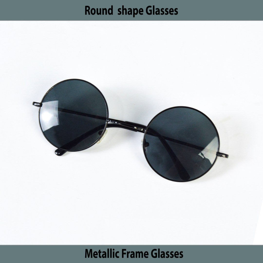 Metal-framed sunglasses in timeless design -Multimart 